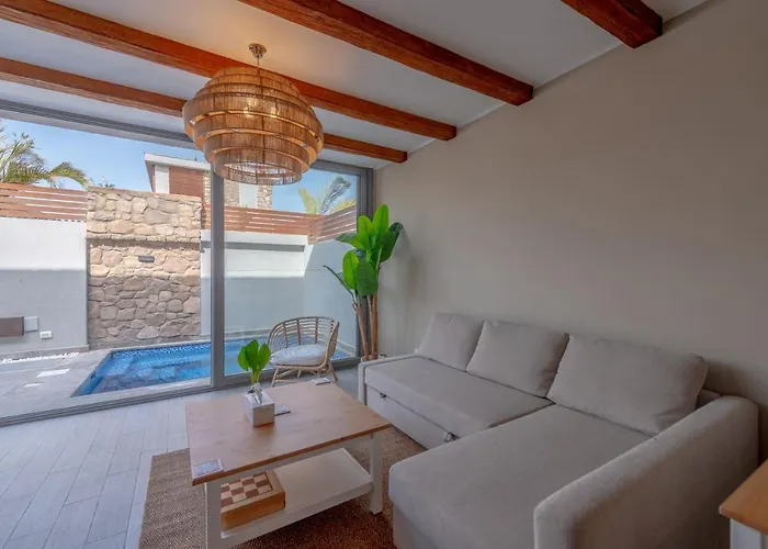 Modern 1 Bedroom Bali El Gouna Private Patio & Heated Pool Apartment Hurghada